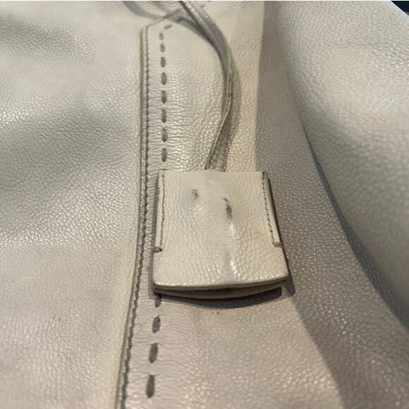 Yves Saint Laurent Muse Large Leather Tote – Off-White, Classic Y Design - Picture 2 of 11